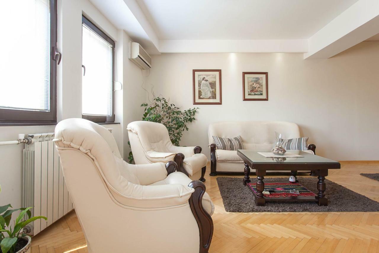 White Apartment Skopie Exterior foto